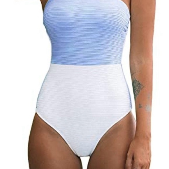CUPSHE White and Light Blue Swimsuit - Picture 3 of 6